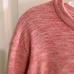 Old Navy Men's Heathered Red Crew Neck Shirt